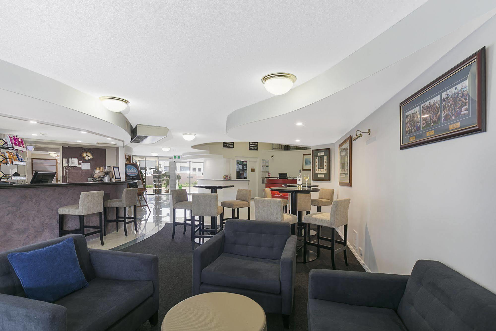 The Wellington Apartment Hotel Brisbane Exterior photo