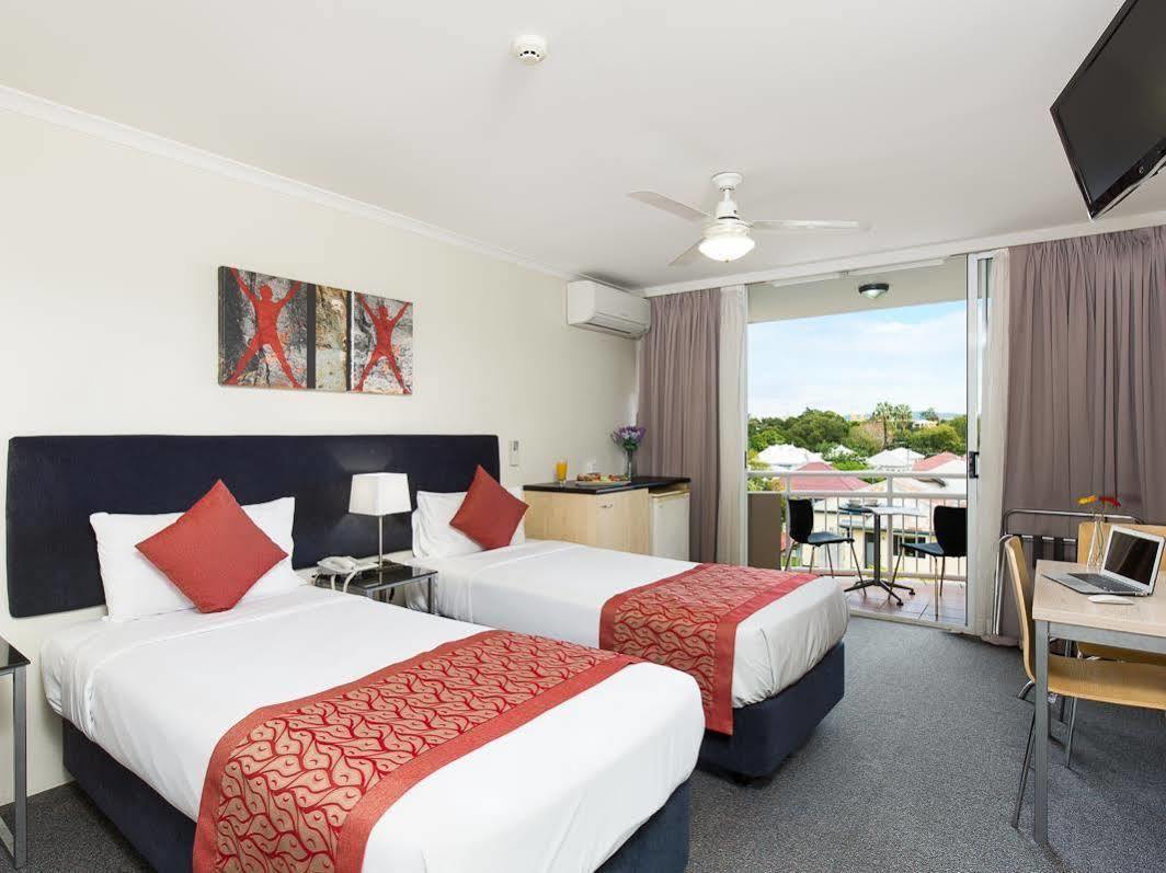 The Wellington Apartment Hotel Brisbane Exterior photo